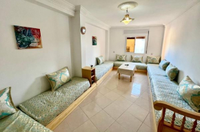 Moderno apartamento en el centro , a 3 min del mar llll